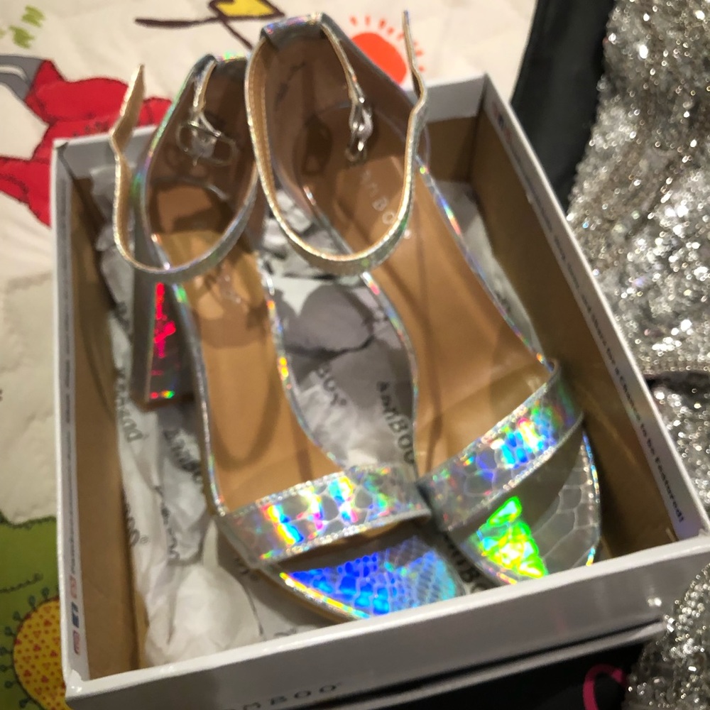 Shoes size 71/2 silver snake skin